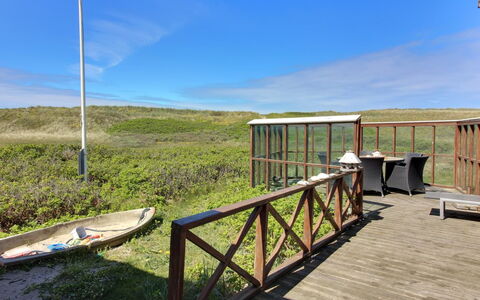 Egidia - 50M from the Sea: Meubilair, Interieur Ontwerp, Stoel, Flooring, Tafel, Toevlucht, Verdieping, Plafond, Kamer, Eco Hotel