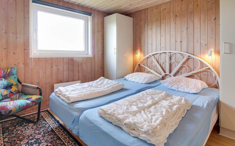 Suend - from the Sea: Slaapkamer, Bed, Hout, Laken, Bedding, Interieur Ontwerp, Meubilair, Plafond, Verdieping, Linens