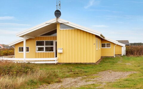 Suend - from the Sea: Huis, Dak, Huis, Verblijf, Schuur, Garden Gebouwen, Siding, Werf, Blokhut, Hut