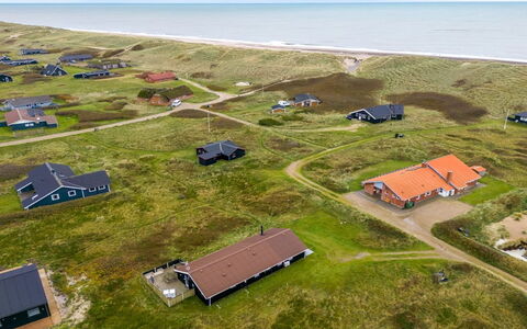 Elnur - 100M from the Sea