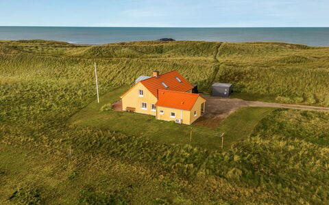 Ali - 75M from the Sea: Dak, Land Lot, Verblijf, Huis, Landelijk Gebied, Schuur, Siding, Garden Gebouwen, Blokhut, Hut