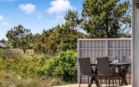 Tayanita - 750M from the Sea: Dak, Land Lot, Verblijf, Huis, Landelijk Gebied, Schuur, Siding, Garden Gebouwen, Blokhut, Hut