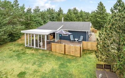 Hughlek - 900M from the Sea