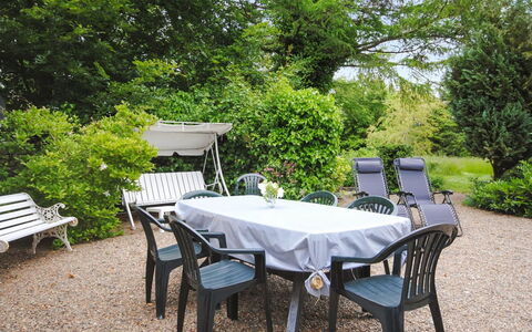 Ludovic - 7Km from the Sea: Dak, Land Lot, Verblijf, Huis, Landelijk Gebied, Schuur, Siding, Garden Gebouwen, Blokhut, Hut