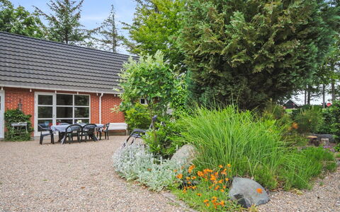 Ludovic - 7Km from the Sea: Dak, Land Lot, Verblijf, Huis, Landelijk Gebied, Schuur, Siding, Garden Gebouwen, Blokhut, Hut