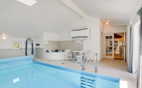 Germund - 900M from the Sea: Dak, Huis, Huis, Verblijf, Siding, Landgoed, Oprit, Garden Gebouwen, Werf, Schuur