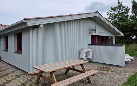 Germund - 900M from the Sea: Dak, Huis, Huis, Verblijf, Siding, Landgoed, Oprit, Garden Gebouwen, Werf, Schuur