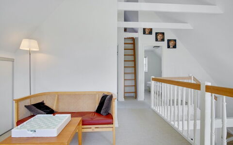 Ønef - 1Km from the Sea: Meubilair, Interieur Ontwerp, Stoel, Flooring, Tafel, Toevlucht, Verdieping, Plafond, Kamer, Eco Hotel