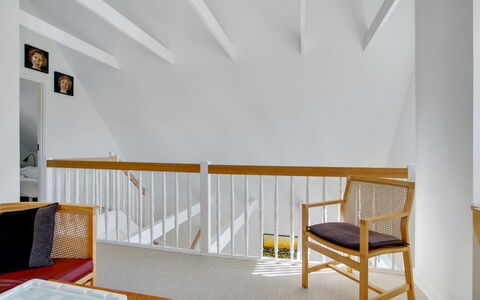 Ønef - 1Km from the Sea: Meubilair, Interieur Ontwerp, Stoel, Flooring, Tafel, Toevlucht, Verdieping, Plafond, Kamer, Eco Hotel