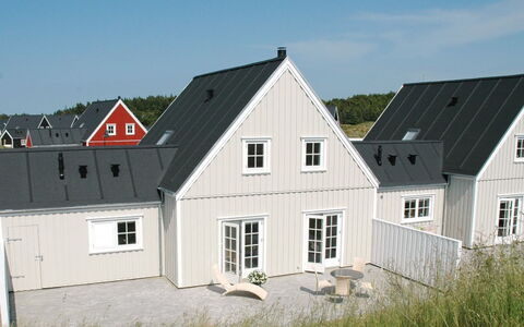 Ønef - 1Km from the Sea: Meubilair, Interieur Ontwerp, Stoel, Flooring, Tafel, Toevlucht, Verdieping, Plafond, Kamer, Eco Hotel