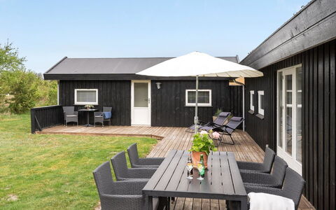 Birette - 1.5Km from the Sea: Hout, Huis, Huis, Dak, Verblijf, Deur, Dek, Schaduw, Hardwood, Veranda