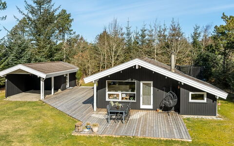 Akka - 2Km from the Sea: Huis, Huis, Deur, Dak, Verblijf, Landgoed, Tuin, Schaduw, Siding, Werf