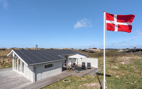 Asser - 400M from the Sea: Hout, Huis, Veranda, Dek, Hardwood, Dak, Beits, Houten Vloer, Eco Hotel