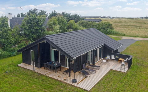 Holke - 600M from the Sea: Woongebied, Dak, Voorstad, Oprit, Landgoed, Schoorsteen
