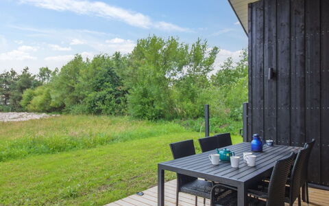 Holke - 600M from the Sea: Woongebied, Dak, Voorstad, Oprit, Landgoed, Schoorsteen