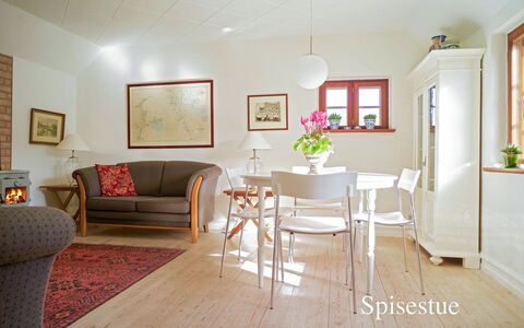 Ingwald - 50M from the Sea: Woongebied, Dak, Voorstad, Oprit, Landgoed, Schoorsteen