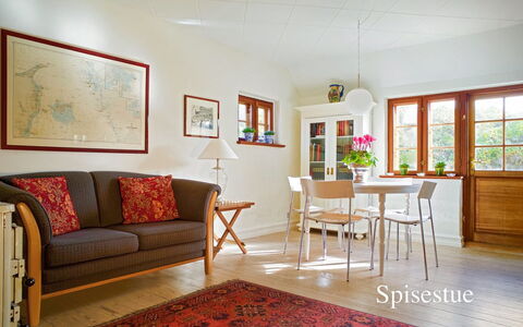 Ingwald - 50M from the Sea: Woongebied, Dak, Voorstad, Oprit, Landgoed, Schoorsteen