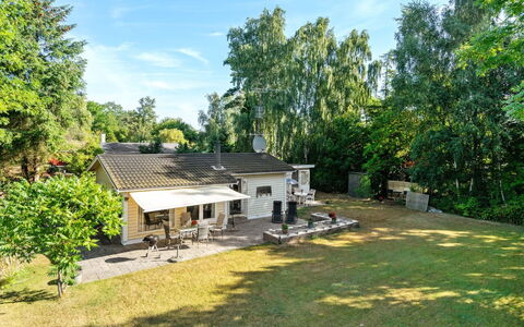 Guthbrand - 900M from the Sea: Thatching, Verblijf, Huis, Dak, Huis, Boerderij, Hut, Landgoed, Dorp