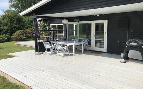 Henryk - 500M from the Sea: Dak, Land Lot, Verblijf, Huis, Landelijk Gebied, Schuur, Siding, Garden Gebouwen, Blokhut, Hut