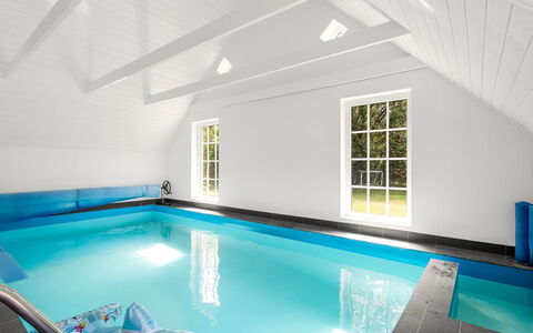 Taralyn - 1.3Km from the Sea: Dak, Huis, Deur, Verblijf, Schaduw, Siding, Werf, Landgoed, Backyard