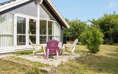 Zelda - 300M from the Sea: Dak, Land Lot, Verblijf, Huis, Landelijk Gebied, Schuur, Siding, Garden Gebouwen, Blokhut, Hut