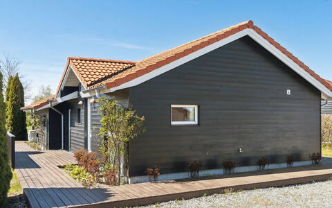 Florentin - 1Km from the Sea: Dak, Land Lot, Verblijf, Huis, Landelijk Gebied, Schuur, Siding, Garden Gebouwen, Blokhut, Hut