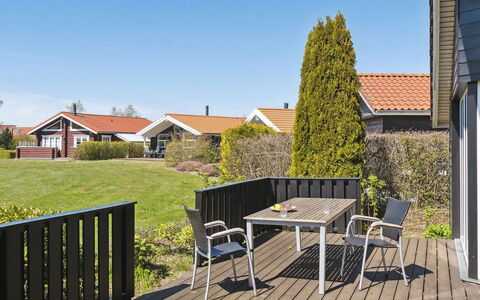 Florentin - 1Km from the Sea: Dak, Land Lot, Verblijf, Huis, Landelijk Gebied, Schuur, Siding, Garden Gebouwen, Blokhut, Hut