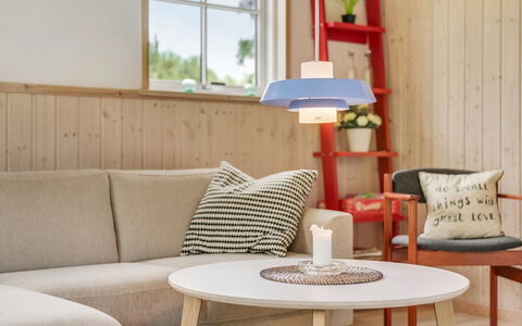 Finwith - 1.5Km from the Sea: Meubilair, Interieur Ontwerp, Hout, Flooring, Lampekap, Verdieping, Lichte Inrichting, Verlichting, Huis, Woonkamer