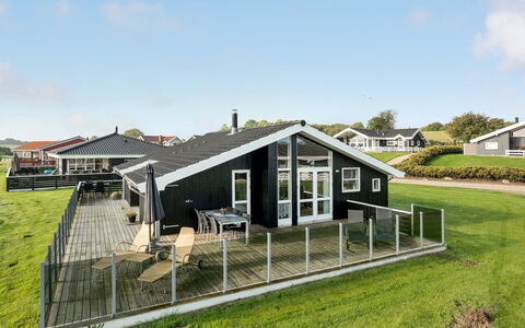 Naia - 200M from the Sea: Huis, Landgoed, Verblijf, Villa, Veranda