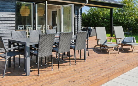 Hasten - 600M from the Sea: Dak, Huis, Huis, Verblijf, Siding, Landgoed, Oprit, Garden Gebouwen, Werf, Schuur