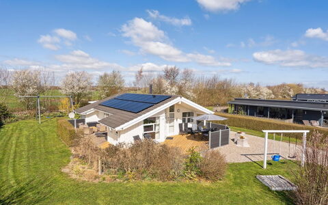 Tjakko - 900M from the Sea: Dak, Land Lot, Verblijf, Huis, Landelijk Gebied, Schuur, Siding, Garden Gebouwen, Blokhut, Hut