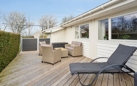 Tjakko - 900M from the Sea: Dak, Land Lot, Verblijf, Huis, Landelijk Gebied, Schuur, Siding, Garden Gebouwen, Blokhut, Hut