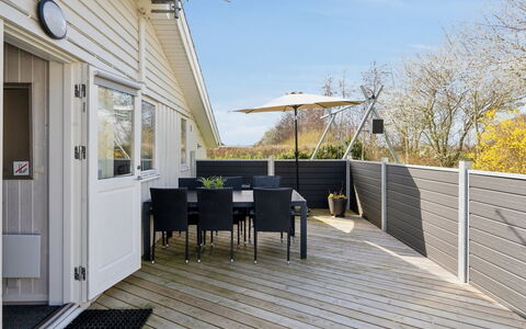 Tjakko - 900M from the Sea: Dak, Land Lot, Verblijf, Huis, Landelijk Gebied, Schuur, Siding, Garden Gebouwen, Blokhut, Hut