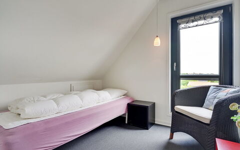 Anselmi - 450M from the Sea: Meubilair, Hout, Verdieping, Flooring, Interieur Ontwerp, Bed, Huis, Slaapkamer, Plafond, Deur