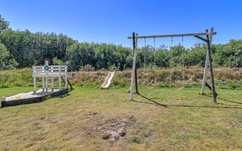 Andine - 1.2Km from the Sea: Struik, Stedelijk Ontwerp, Groundcover, Steen, Appartement, Landgoed, Metselwerk, Balkon, Landscaping