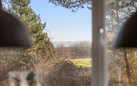 Solvey - 2Km from the Sea: Meubilair, Buitenmeubels, Tableware, Tafel, Drinkware, Stoel, Buitentafel, Voedsel, Fles