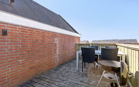 Iohannes - 2.3Km from the Sea: Dak, Land Lot, Verblijf, Huis, Landelijk Gebied, Schuur, Siding, Garden Gebouwen, Blokhut, Hut