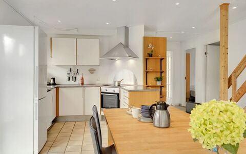 Henrike - 3.3Km from the Sea: Appartement, Schaduw, Balkon, Stoel, Hek, Buitenmeubels, Aluminium, Kunstgras