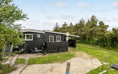 Ulrich - 500M from the Sea