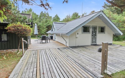 Lenia - 1Km from the Sea