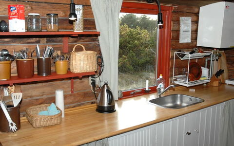 Annita - 300M from the Sea: Dak, Huis, Huis, Verblijf, Siding, Landgoed, Oprit, Garden Gebouwen, Werf, Schuur