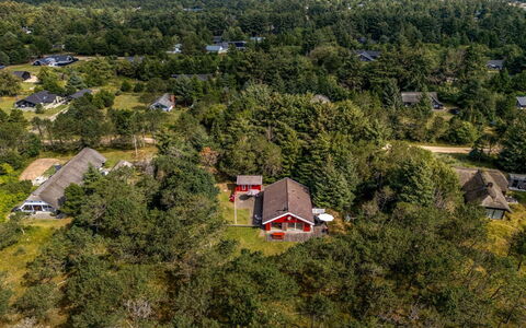 Tove - 1.5Km from the Sea: Landschap, Huis, Vogelperspectief, Landelijk Gebied, Huis, Land Lot, Menselijke Nederzetting, Luchtfotografie, Verblijf, Dorp
