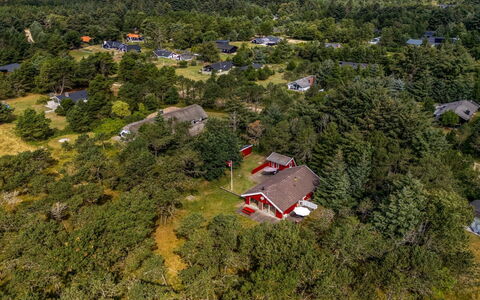 Tove - 1.5Km from the Sea: Vogelperspectief, Landschap, Huis, Woongebied, Luchtfotografie, Land Lot, Landelijk Gebied, Huis, Menselijke Nederzetting, Landgoed