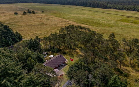 Tove - 1.5Km from the Sea: Natuurlijke Omgeving, Landschap, Ecoregio, Plain, Land Lot, Landelijk Gebied, Grasland, Veld, Luchtfotografie, Vogelperspectief
