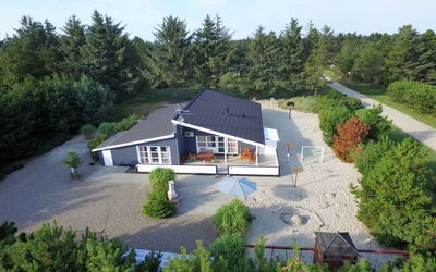 Tascha - 1.5Km from the Sea