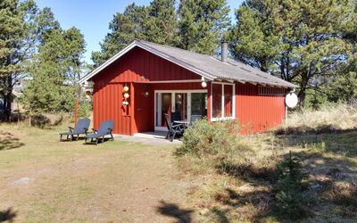 Aulikki - 900M from the Sea