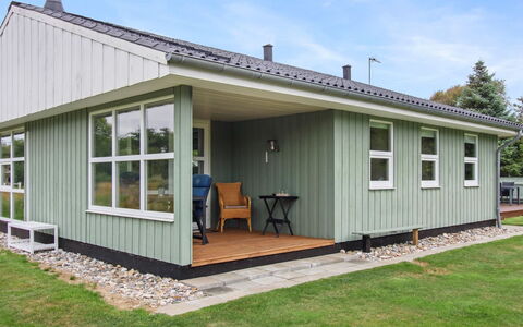 Livia - 900M from the Sea: Dak, Land Lot, Verblijf, Huis, Landelijk Gebied, Schuur, Siding, Garden Gebouwen, Blokhut, Hut