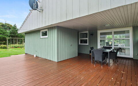 Livia - 900M from the Sea: Dak, Land Lot, Verblijf, Huis, Landelijk Gebied, Schuur, Siding, Garden Gebouwen, Blokhut, Hut