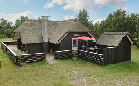 Patrik - 1.4Km from the Sea: Dak, Verblijf, Huis, Thatching, Landelijk Gebied, Hut, Dorp, Siding, Boerderij, Landgoed