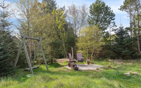 Sune - 500M from the Sea: Dak, Huis, Huis, Verblijf, Siding, Landgoed, Oprit, Garden Gebouwen, Werf, Schuur